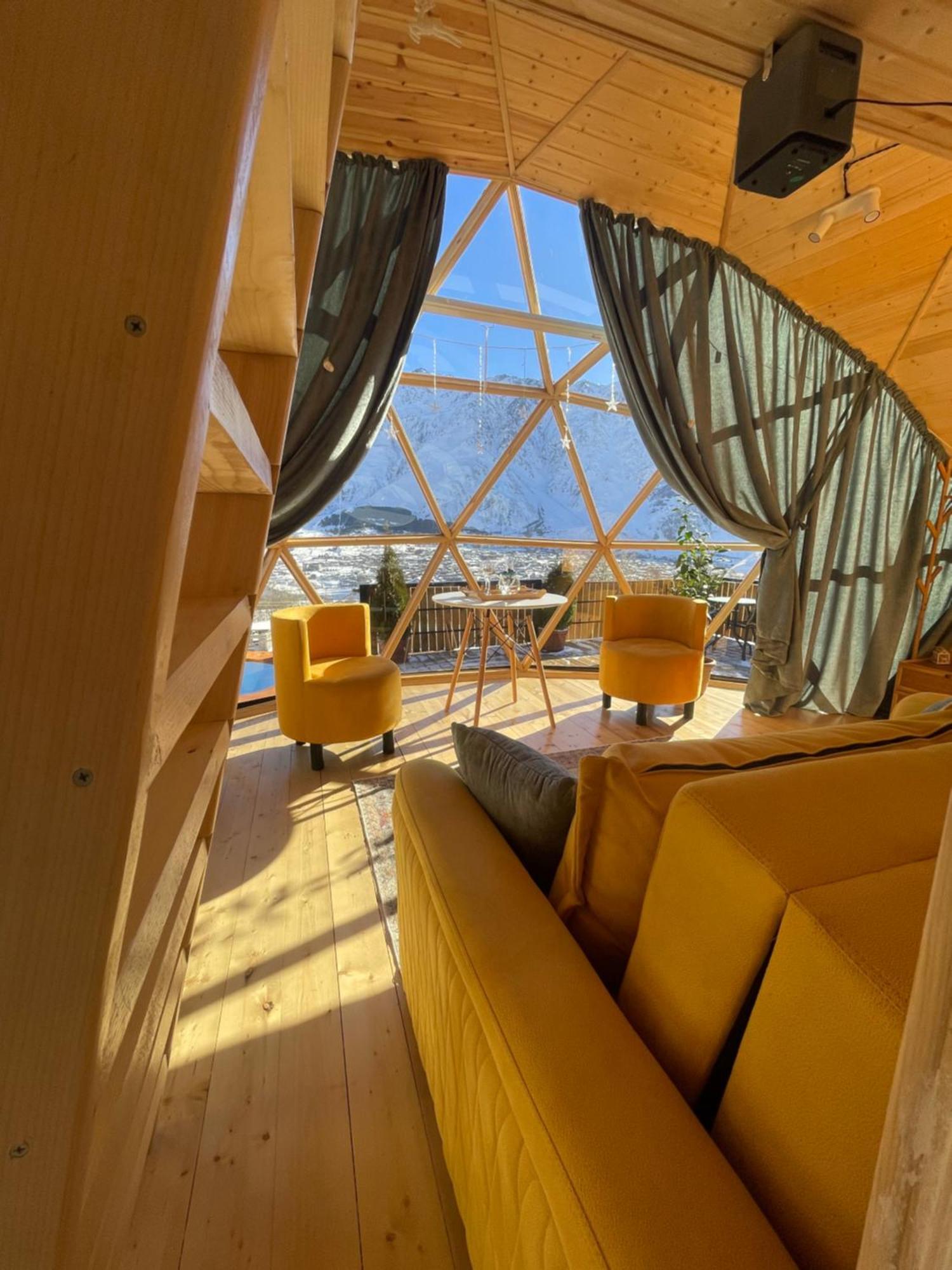 Gabua Glamping Villa Казбеги Екстериор снимка